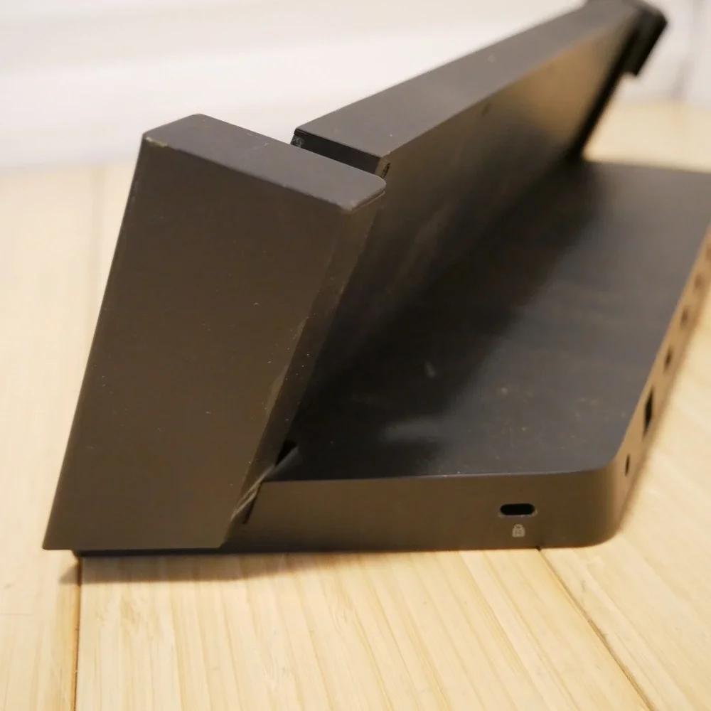 Surface Pro 3 Docking Station Model 1664 only (no charger) - 3‎